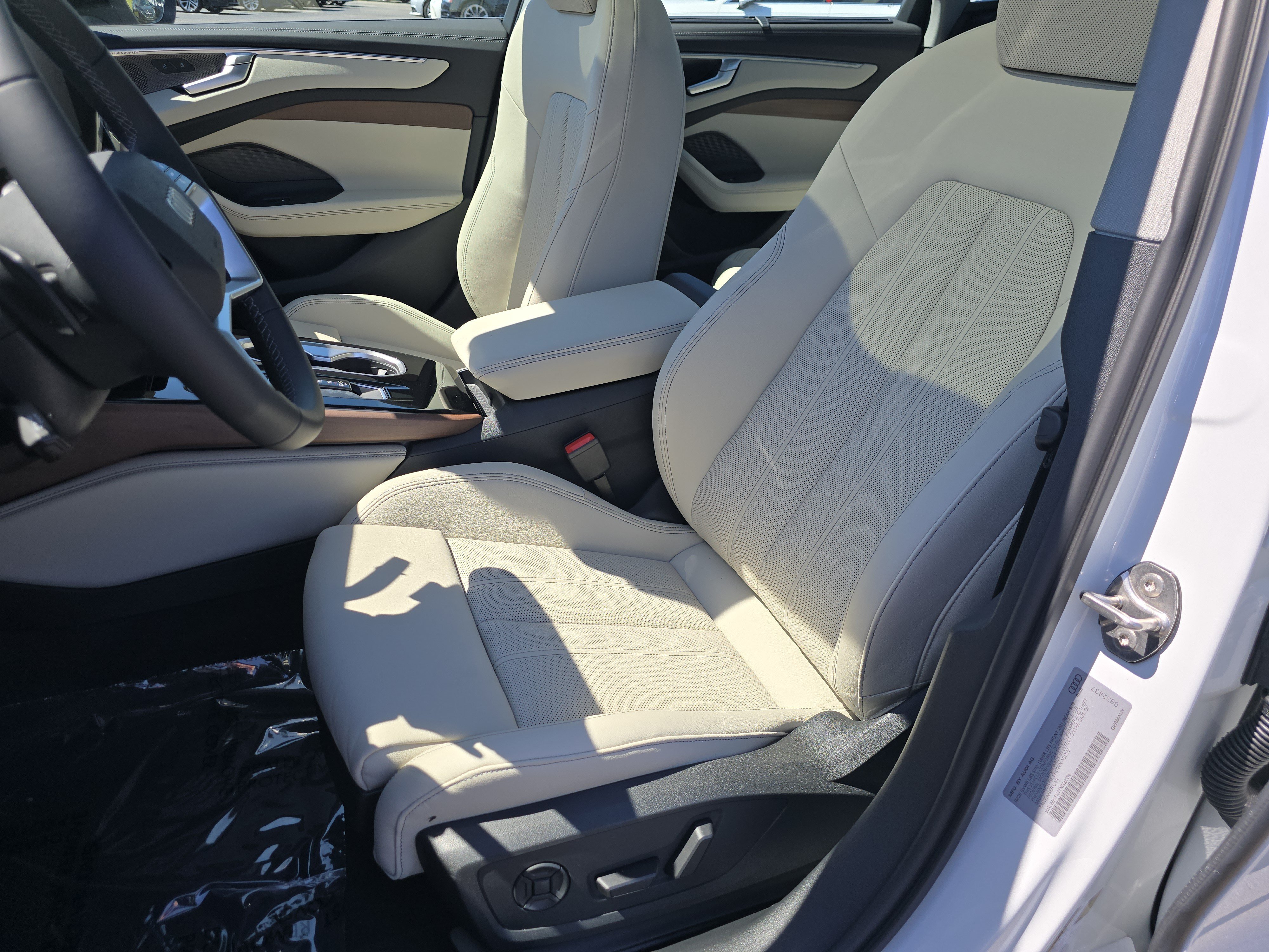 New 2026 Audi A6 Premium Plus AWD/4WD image 22