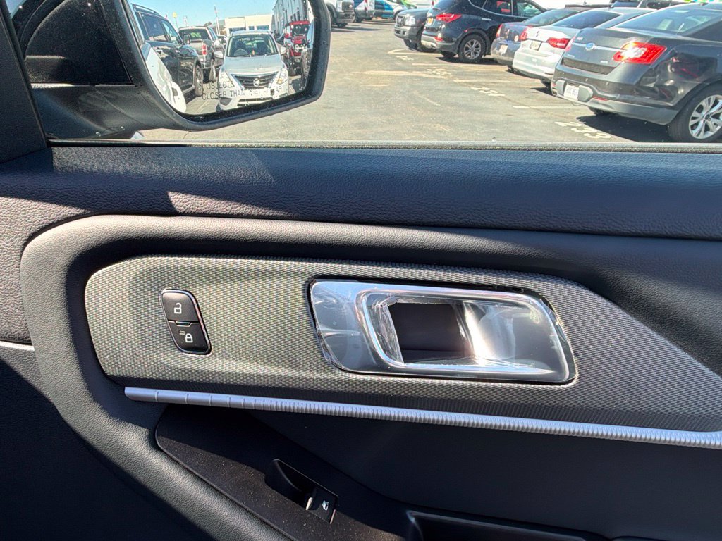 New 2027 Ford Explorer ST-Line w/ Premium Package AWD/4WD image 39