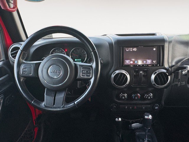 Used 2015 Jeep Wrangler Rubicon w/ Power Convenience Group AWD/4WD image 8