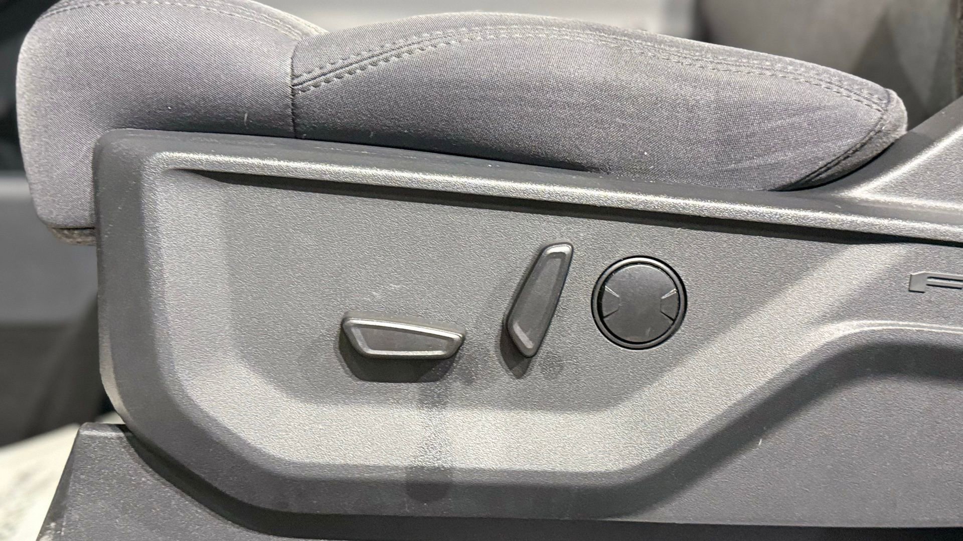 Used 2025 Ford Expedition Max Active image 48