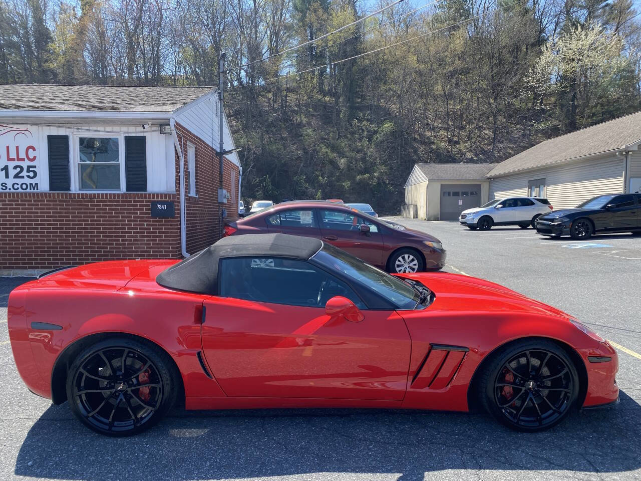 Used 2012 Chevrolet Corvette Grand Sport w/ 2LT Preferred Equipment Group RWD image 13
