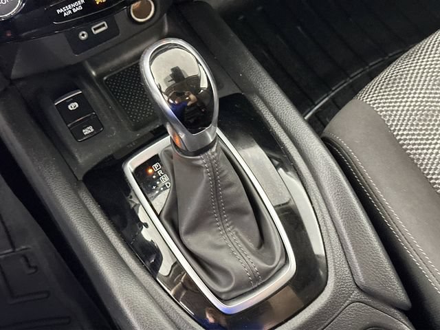 Used 2019 Nissan Rogue Sport SV w/ Technology Package AWD/4WD image 14