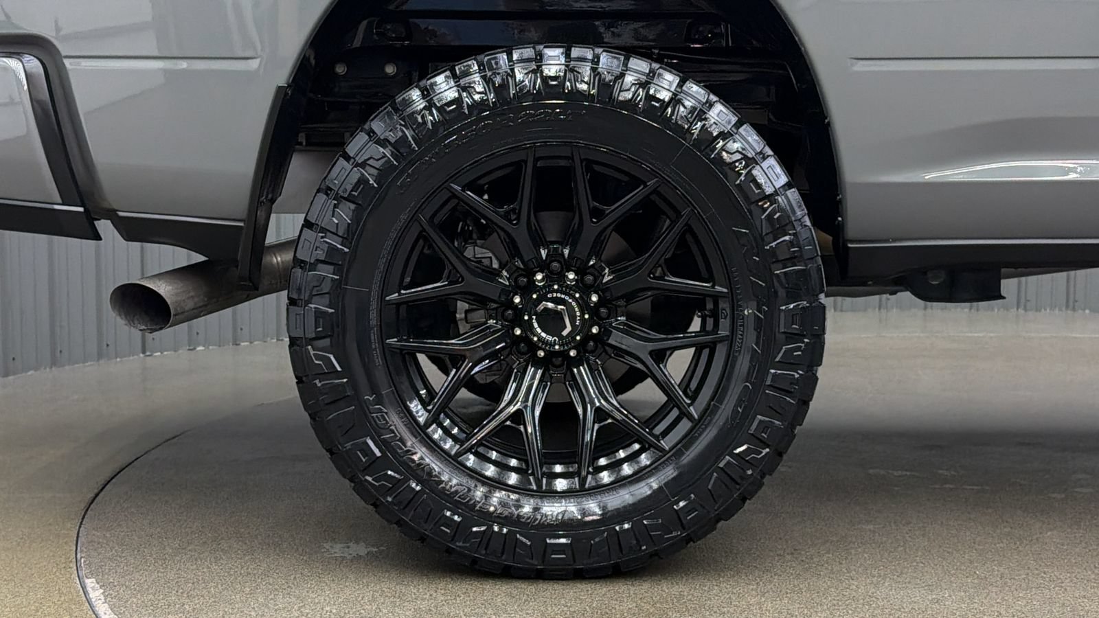Used 2025 RAM 2500 Laramie AWD/4WD image 11