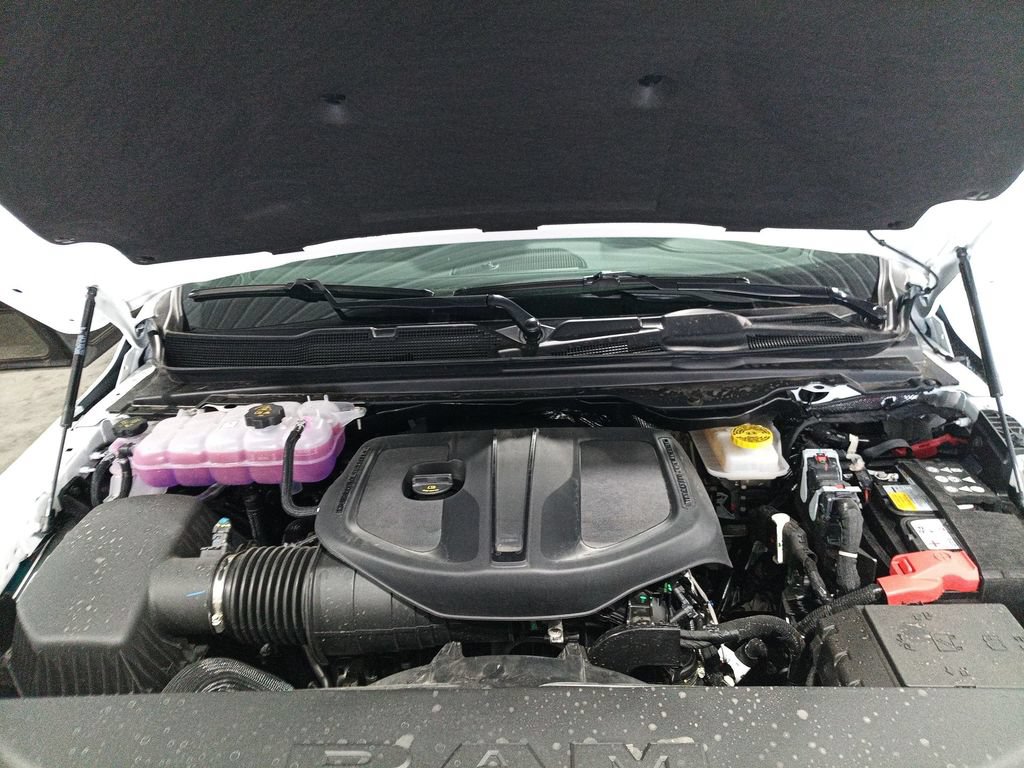 New 2026 RAM 1500 Laramie AWD/4WD image 30