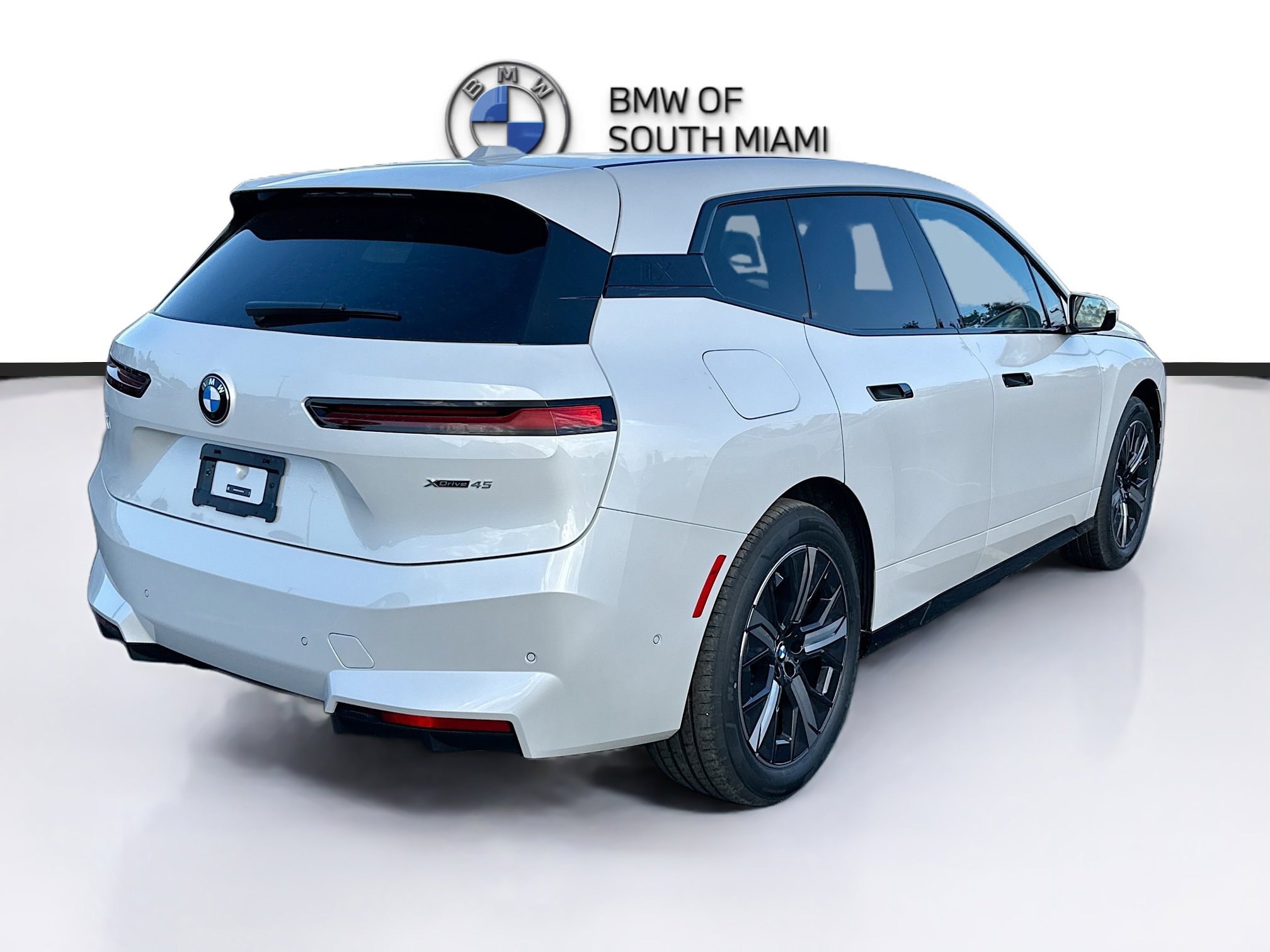 New 2026 BMW iX xDrive45 image 6