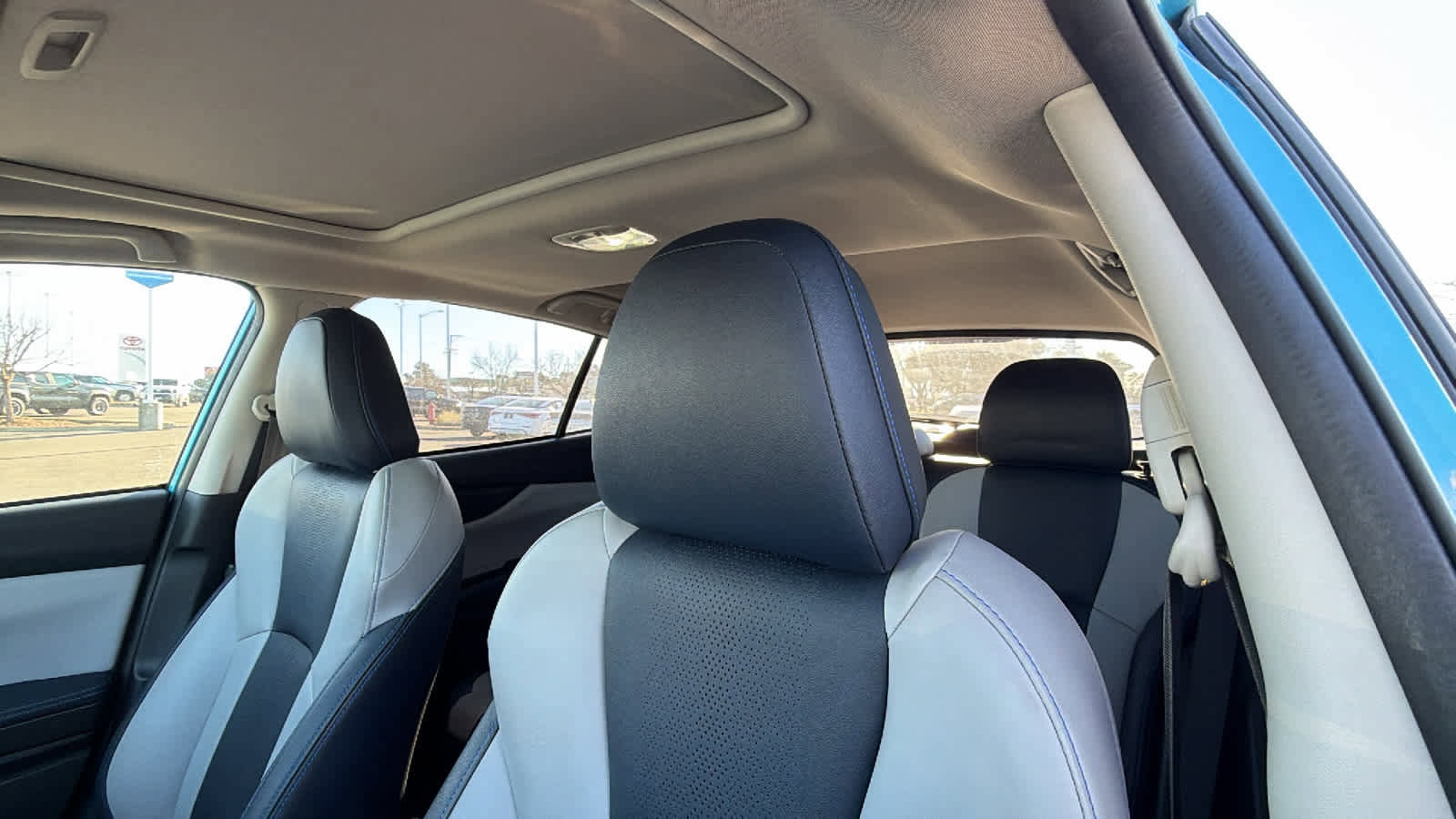 Used 2020 Subaru Crosstrek w/ Moonroof Package w/Navigation image 3