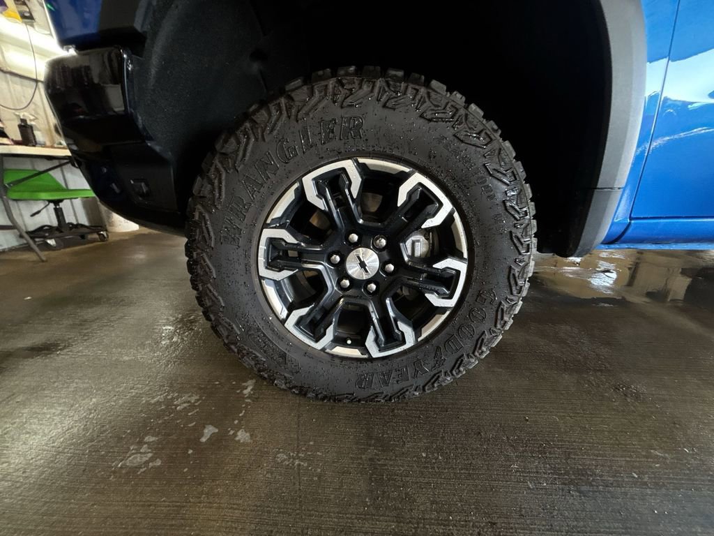 Used 2026 Chevrolet Silverado 1500 ZR2 image 10