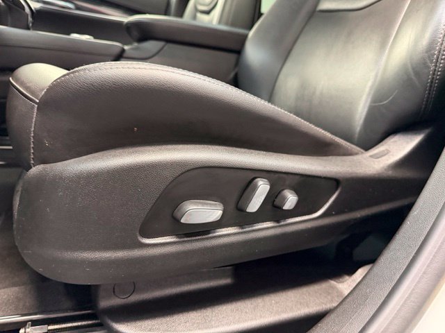 Used 2020 Cadillac XT5 Premium Luxury AWD/4WD image 14