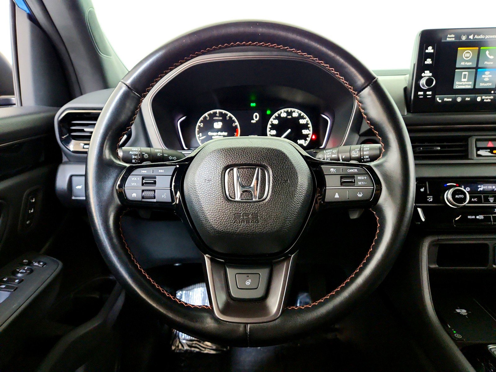 Used 2023 Honda Pilot TrailSport image 16