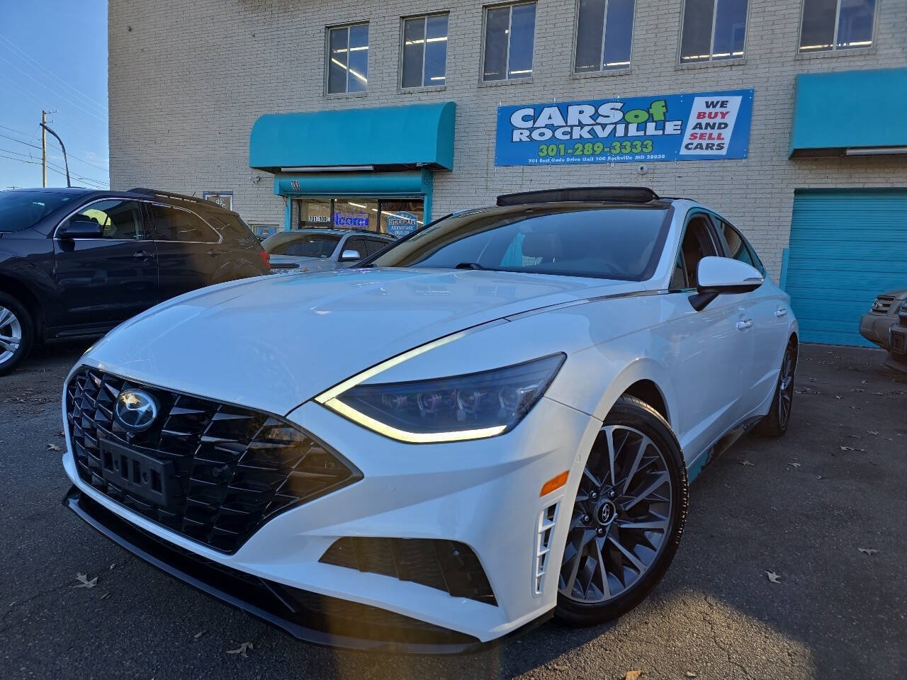 Used 2021 Hyundai Sonata Limited FWD image 2