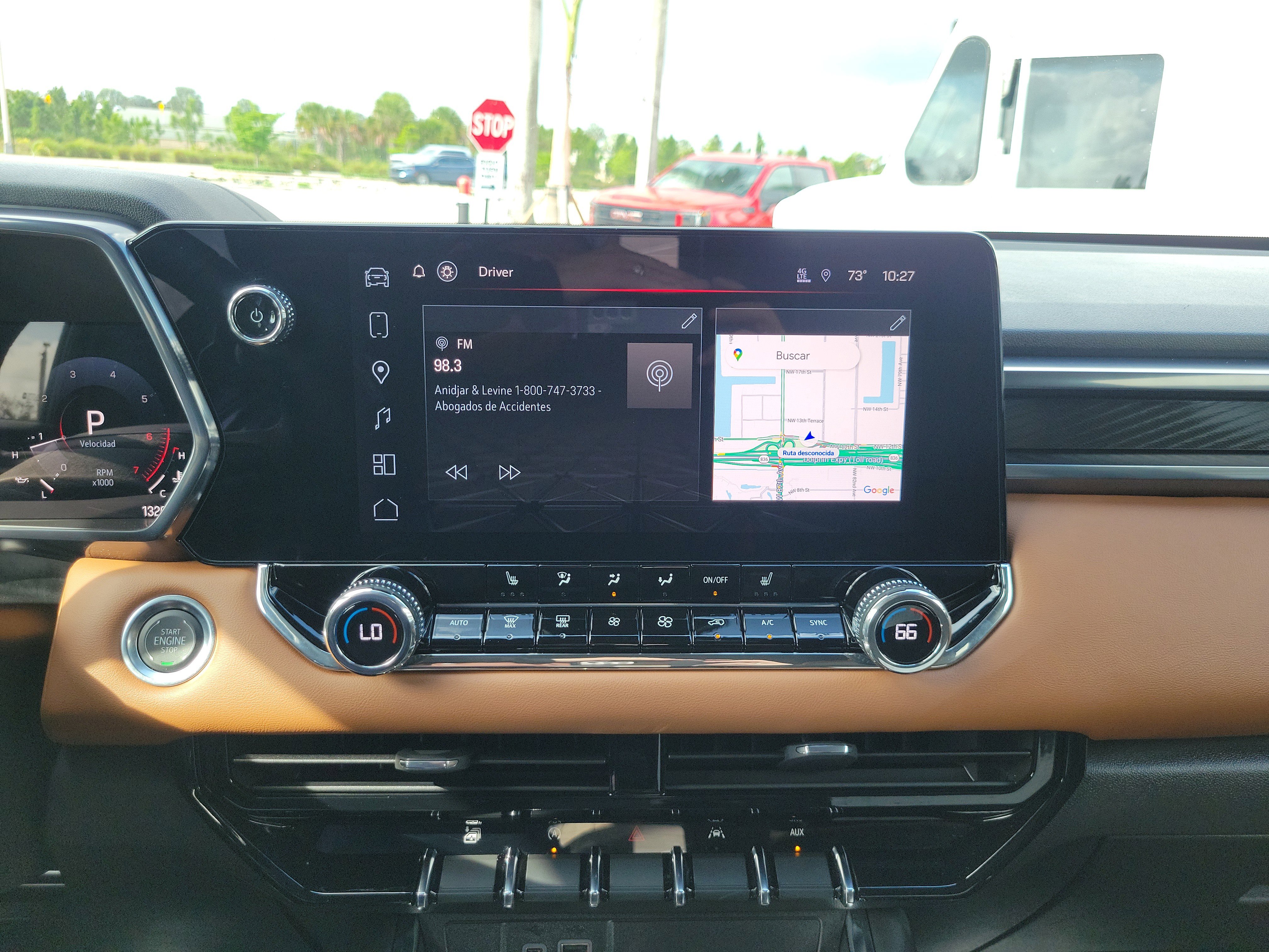 Used 2025 GMC Canyon AT4 image 21