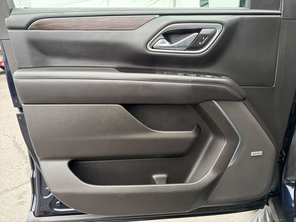 Used 2021 Chevrolet Tahoe LT w/ LT Signature Package image 35