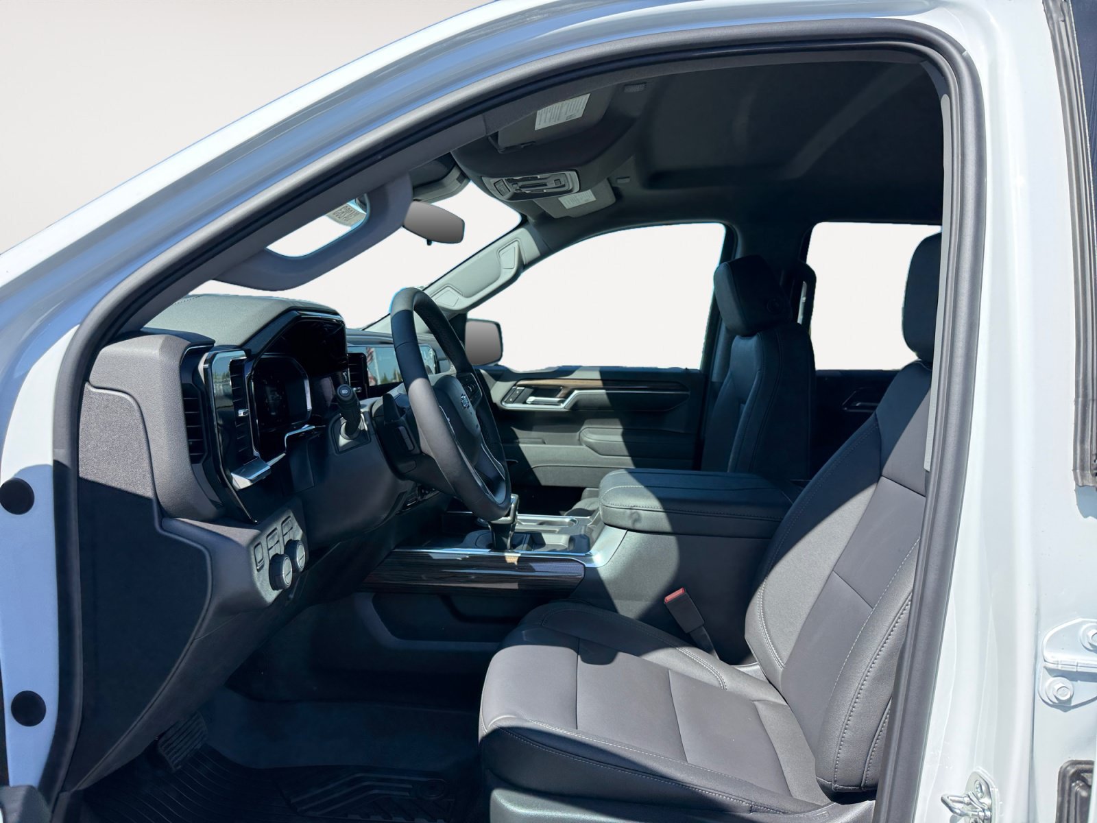 New 2026 Chevrolet Silverado 1500 RST w/ RST All Star Premium Package AWD/4WD image 10