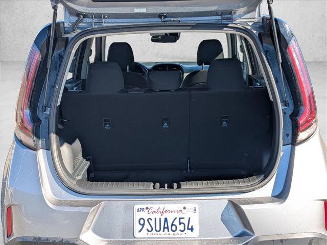 Used 2025 Kia Soul LX w/ LX Technology Package image 6