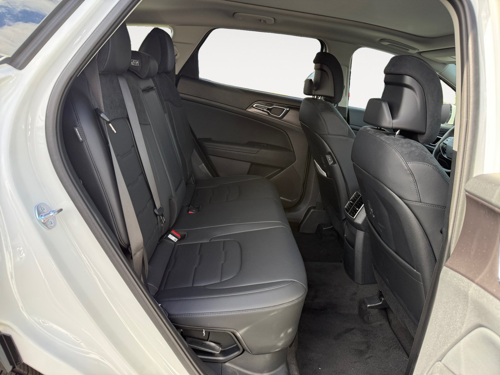 New 2027 Kia Sportage SX Prestige AWD/4WD image 18