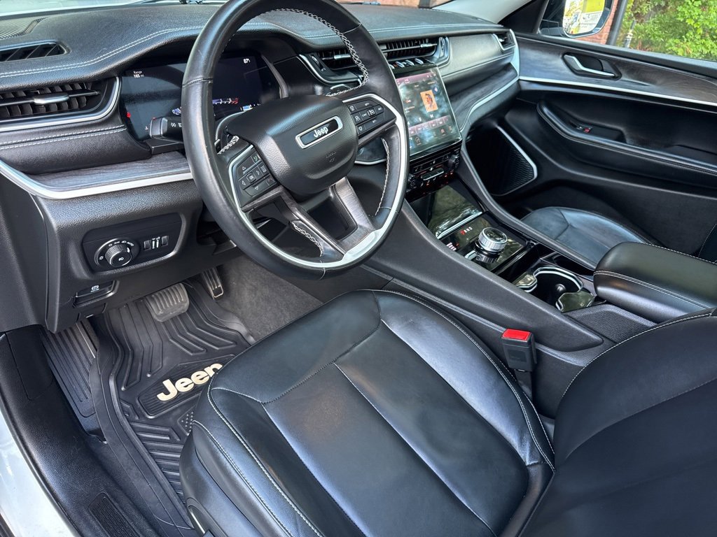 Used 2022 Jeep Grand Cherokee L Limited image 32