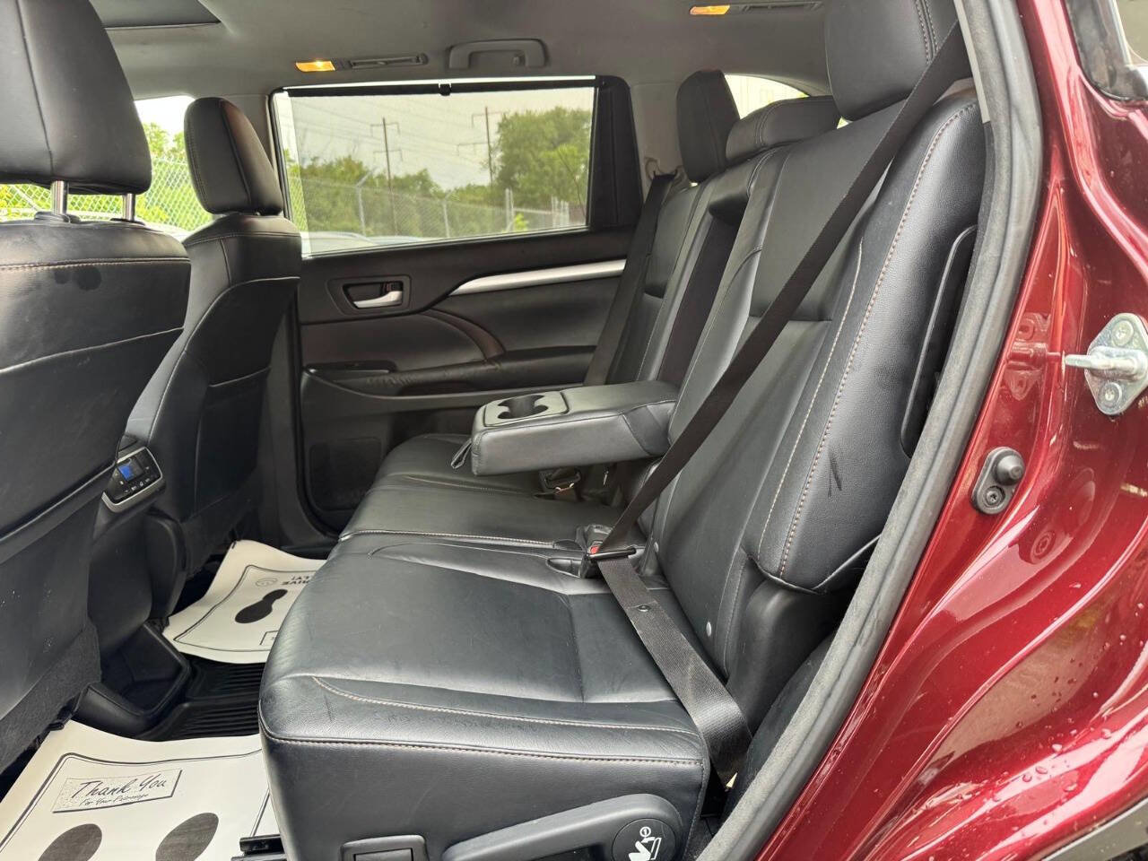 Used 2015 Toyota Highlander XLE image 40