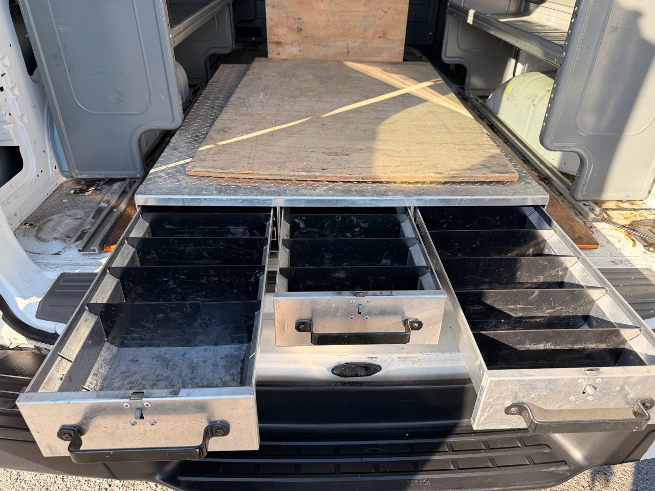 Used 2020 Nissan NV 3500 S image 13