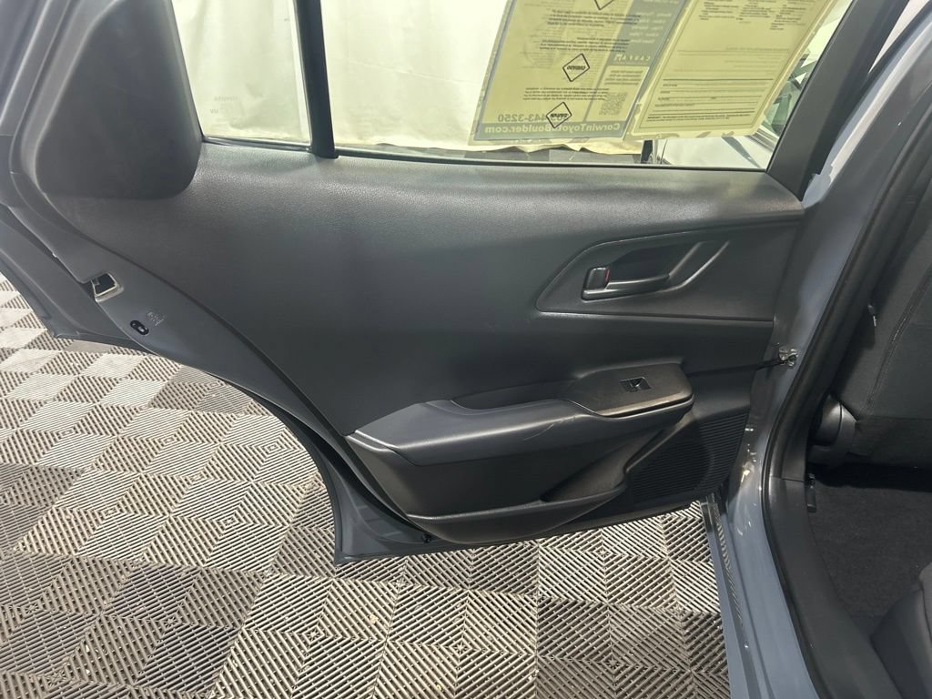 Used 2026 Toyota Prius Plug-In Hybrid FWD image 18