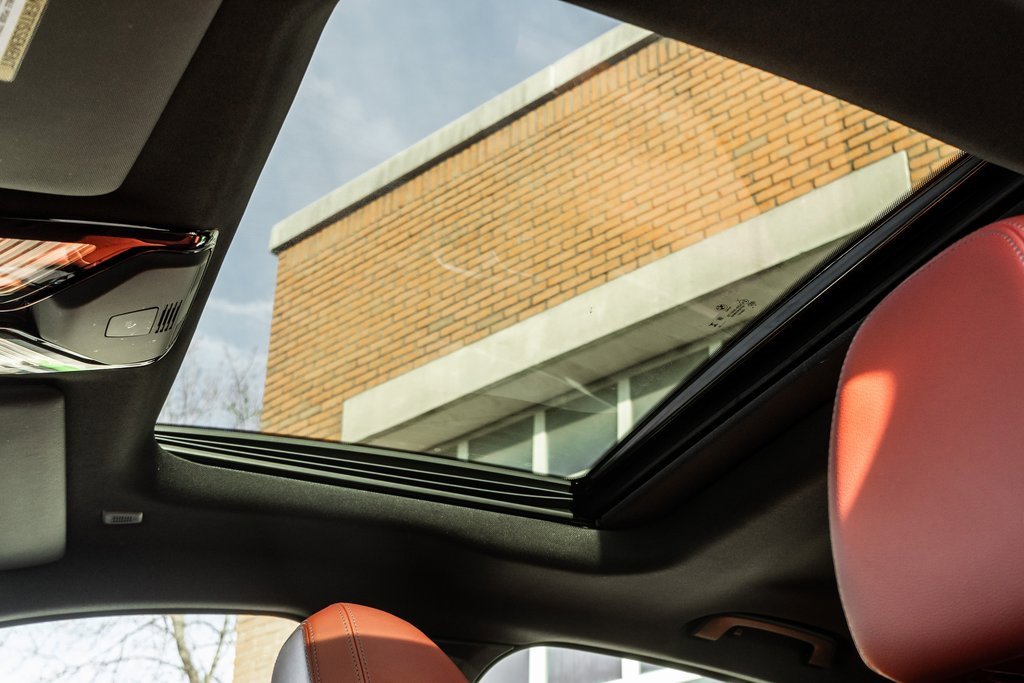 Used 2024 BMW i4 xDrive40i w/ M Sport Package image 11