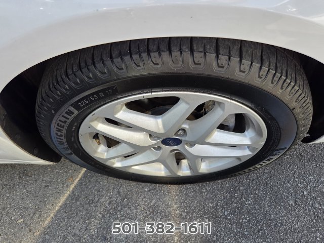 Used 2016 Ford Fusion SE FWD image 6