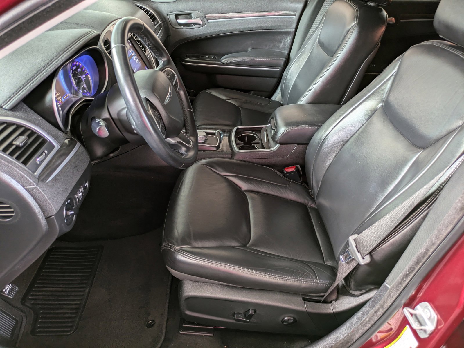 Used 2019 Chrysler 300 Touring L w/ Quick Order Package 22F image 15