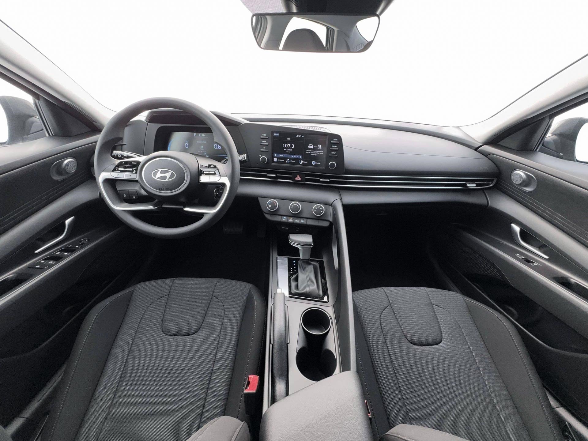 New 2026 Hyundai Elantra SE image 14