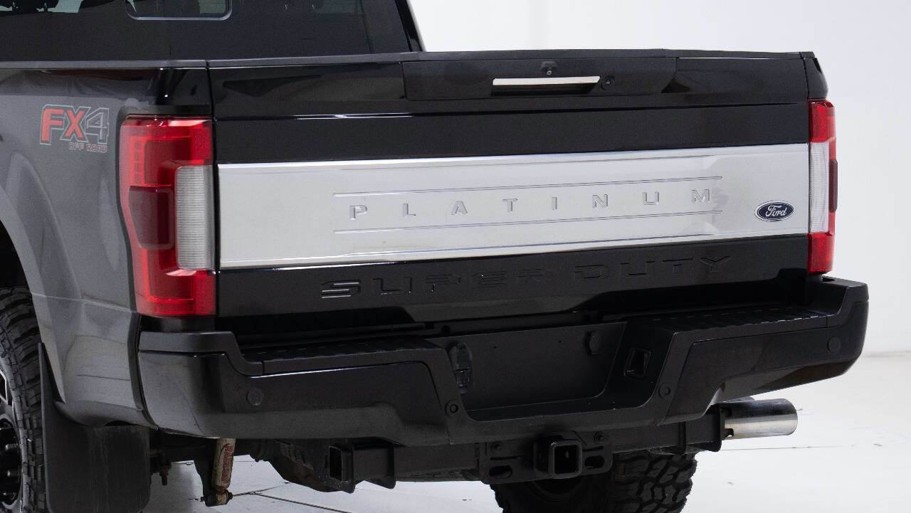 Used 2017 Ford F250 Platinum w/ FX4 Off-Road Package image 12