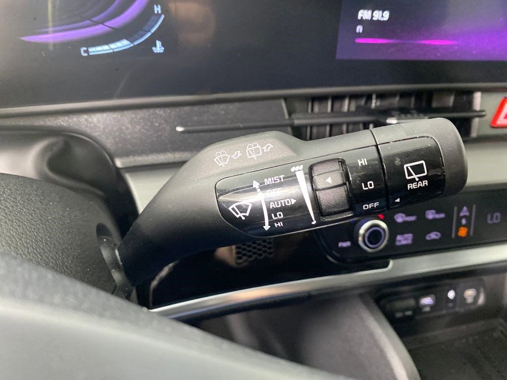 Used 2023 Kia Sportage EX image 16