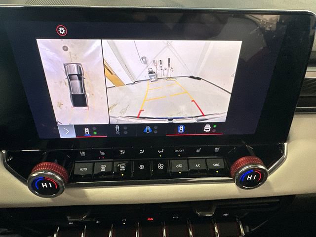 Used 2024 GMC Canyon AT4X image 23