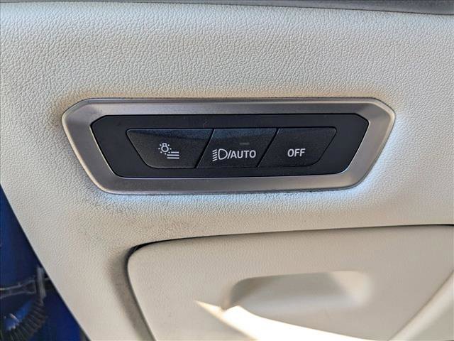 Used 2025 BMW X7 M60i w/ Executive Package image 11