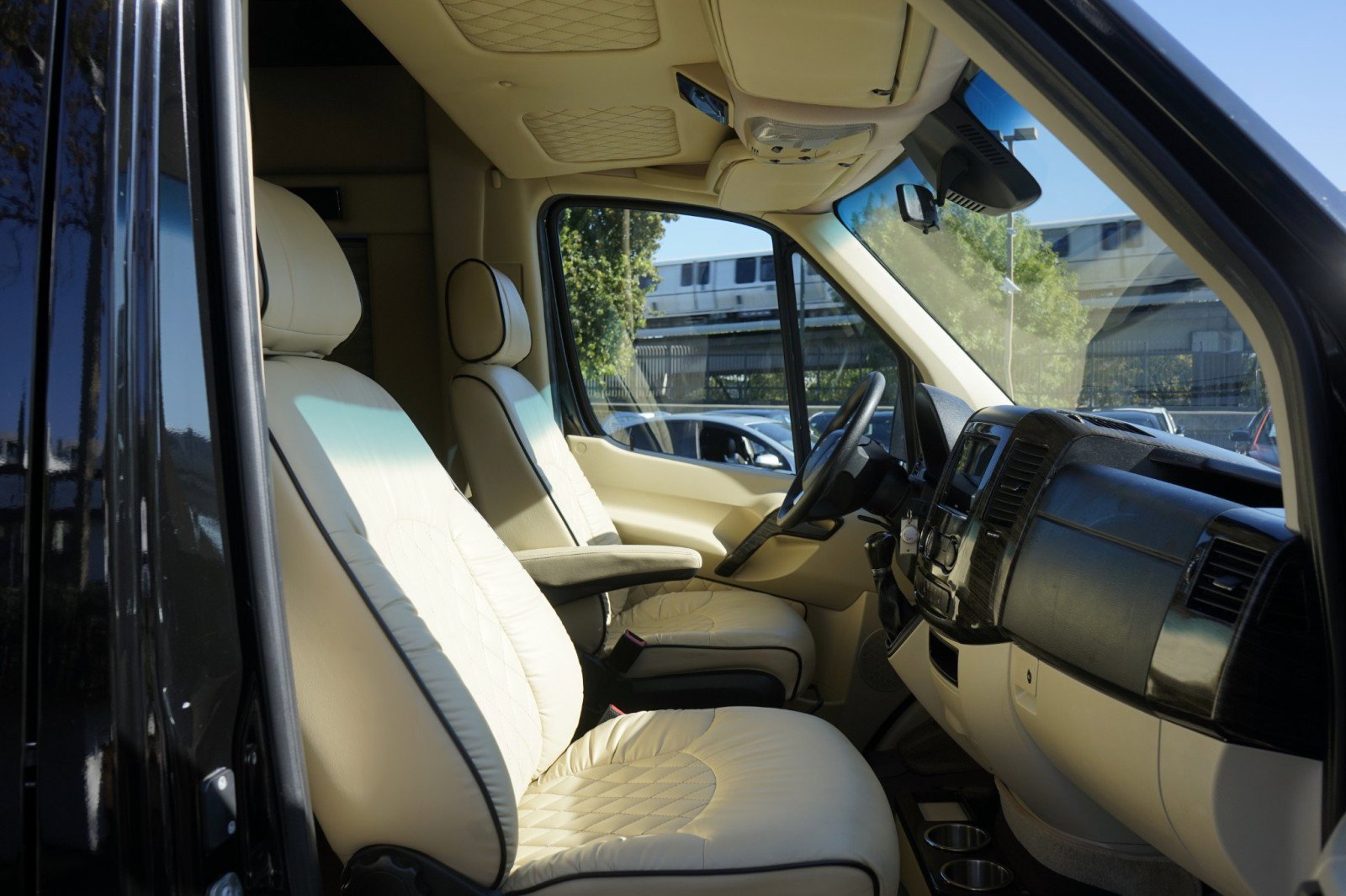 Used 2017 Mercedes-Benz Sprinter 3500 image 19