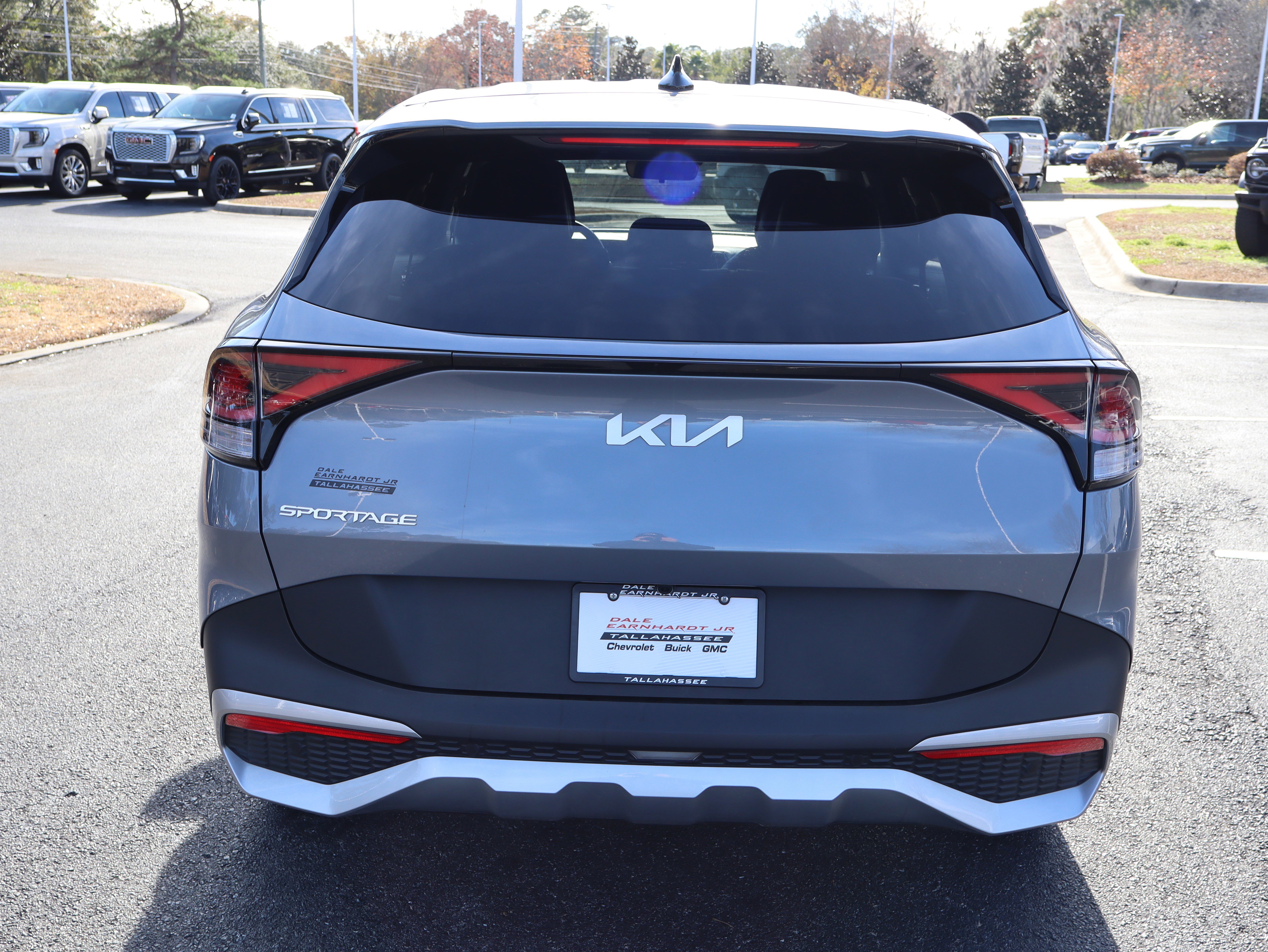 Used 2023 Kia Sportage EX image 8