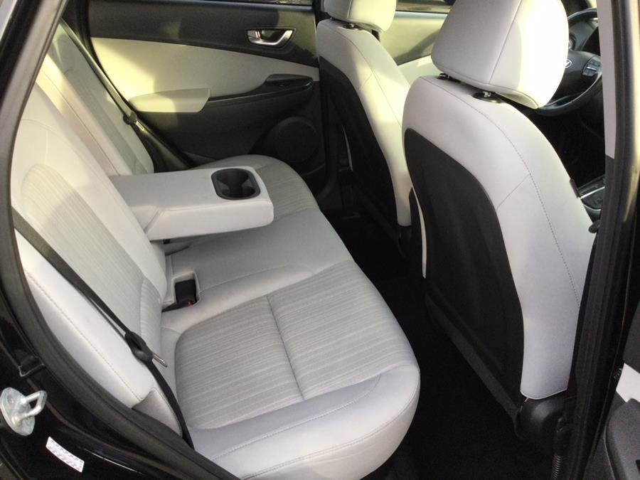 Used 2022 Hyundai Kona SEL w/ Convenience Package image 21