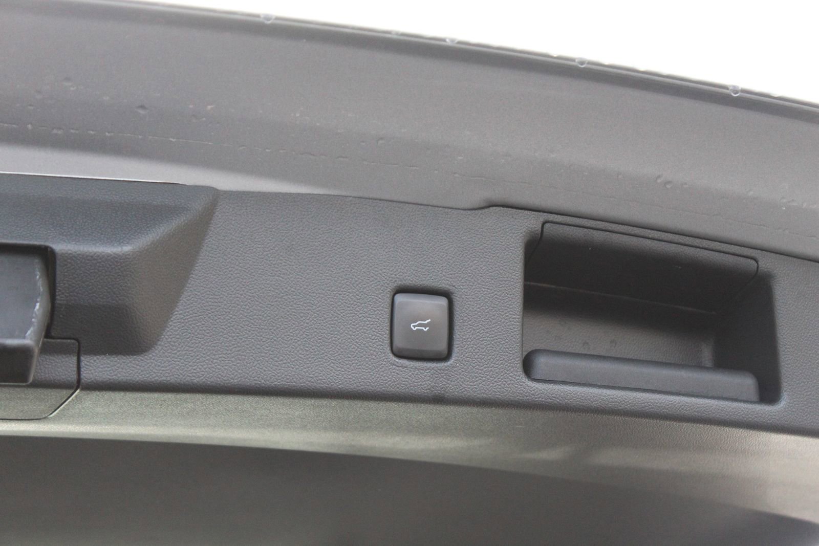 Used 2023 Ford Escape Active image 9