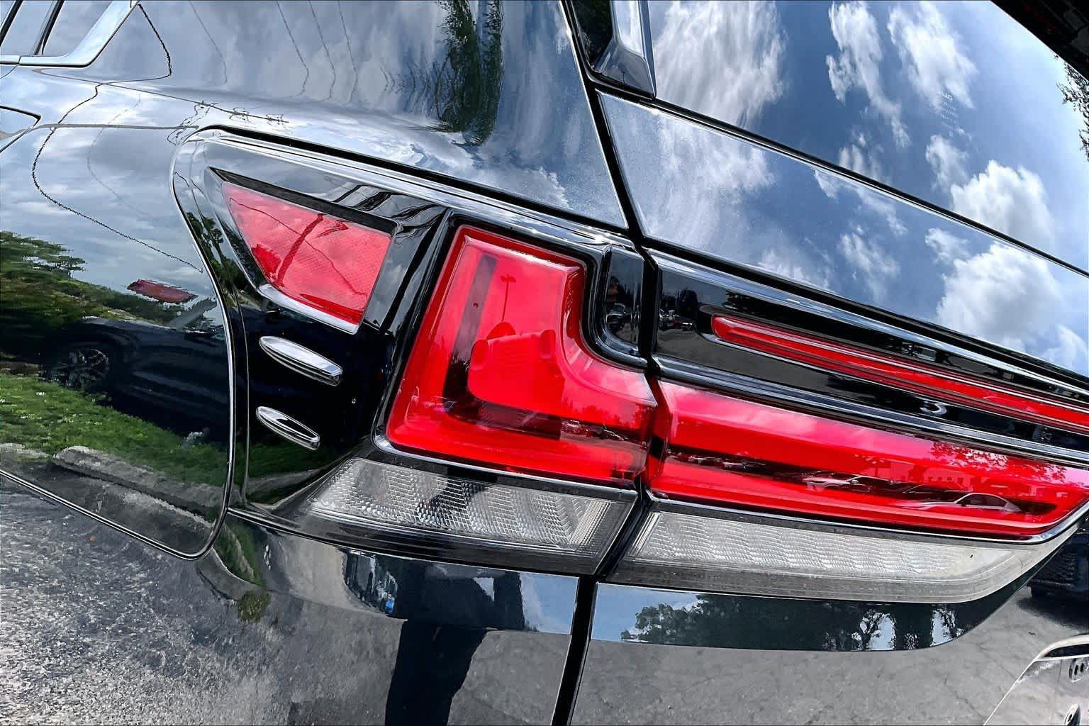 Used 2023 Lexus LX 600 4WD w/ Interior Upgrade Package image 29