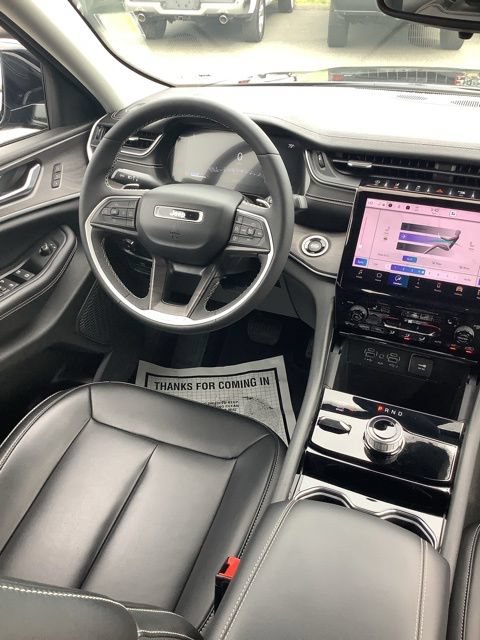 Certified 2023 Jeep Grand Cherokee Limited AWD/4WD image 20
