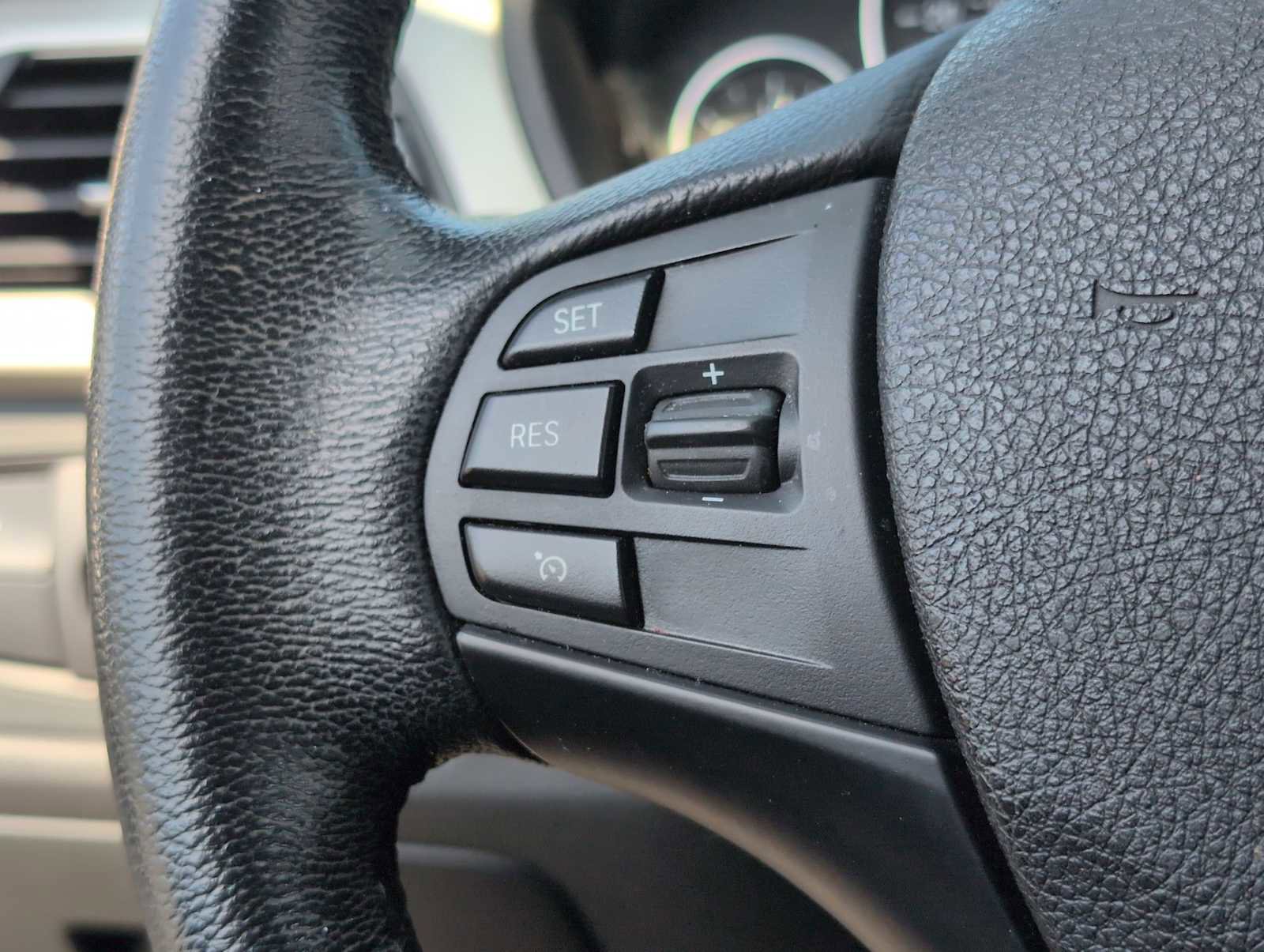 Used 2014 BMW 320i xDrive Sedan image 22