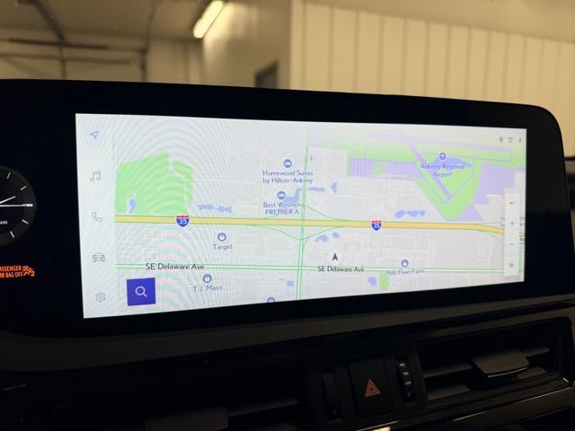 Used 2025 Lexus ES 300h F Sport image 14