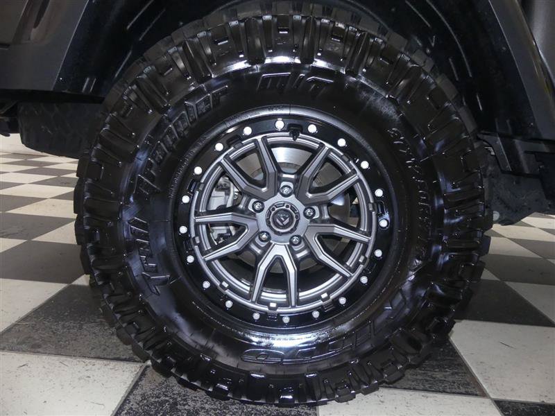 Used 2021 Jeep Gladiator Rubicon w/ Cold Weather Group AWD/4WD image 31
