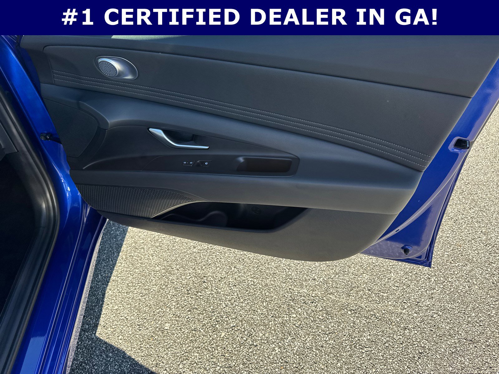 Certified 2025 Hyundai Elantra SEL image 14