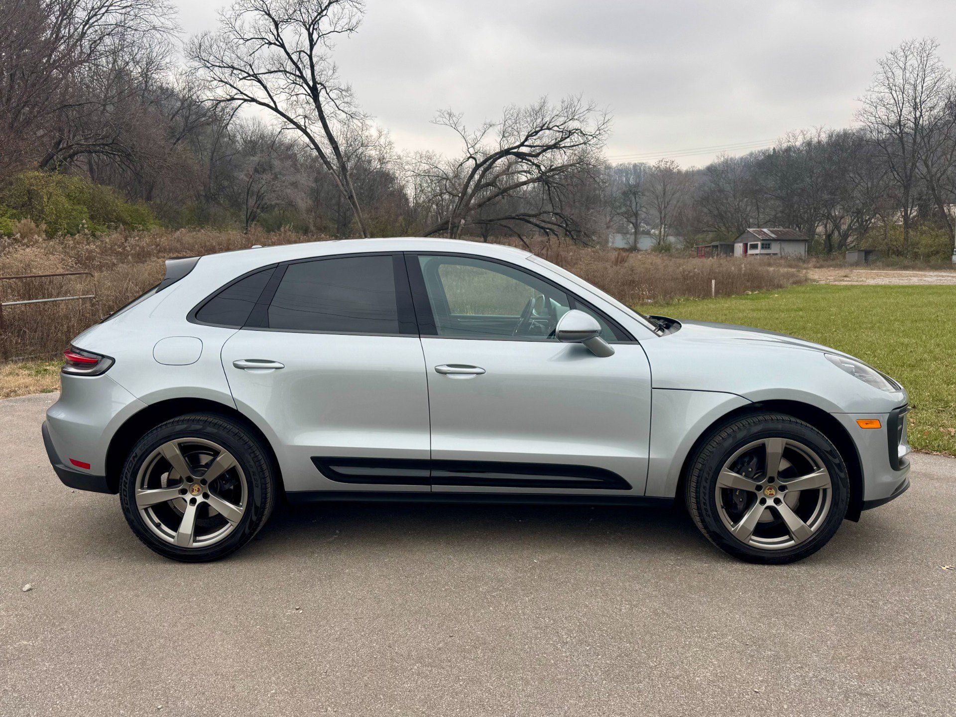 Used 2024 Porsche Macan image 7