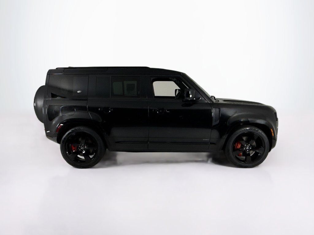 Used 2023 Land Rover Defender 110 X AWD/4WD image 6