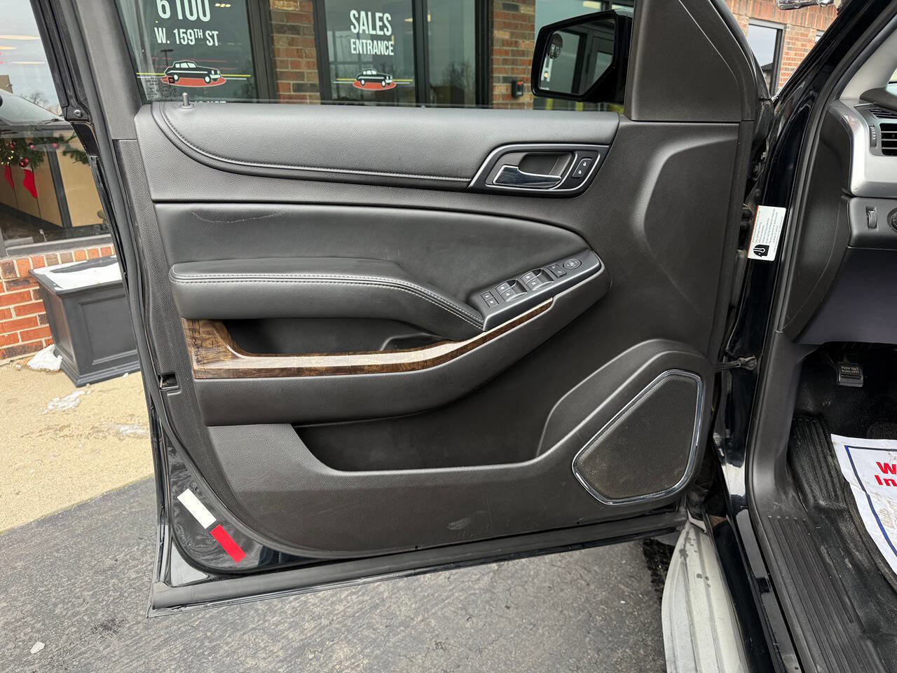 Used 2015 Chevrolet Tahoe 2WD image 18