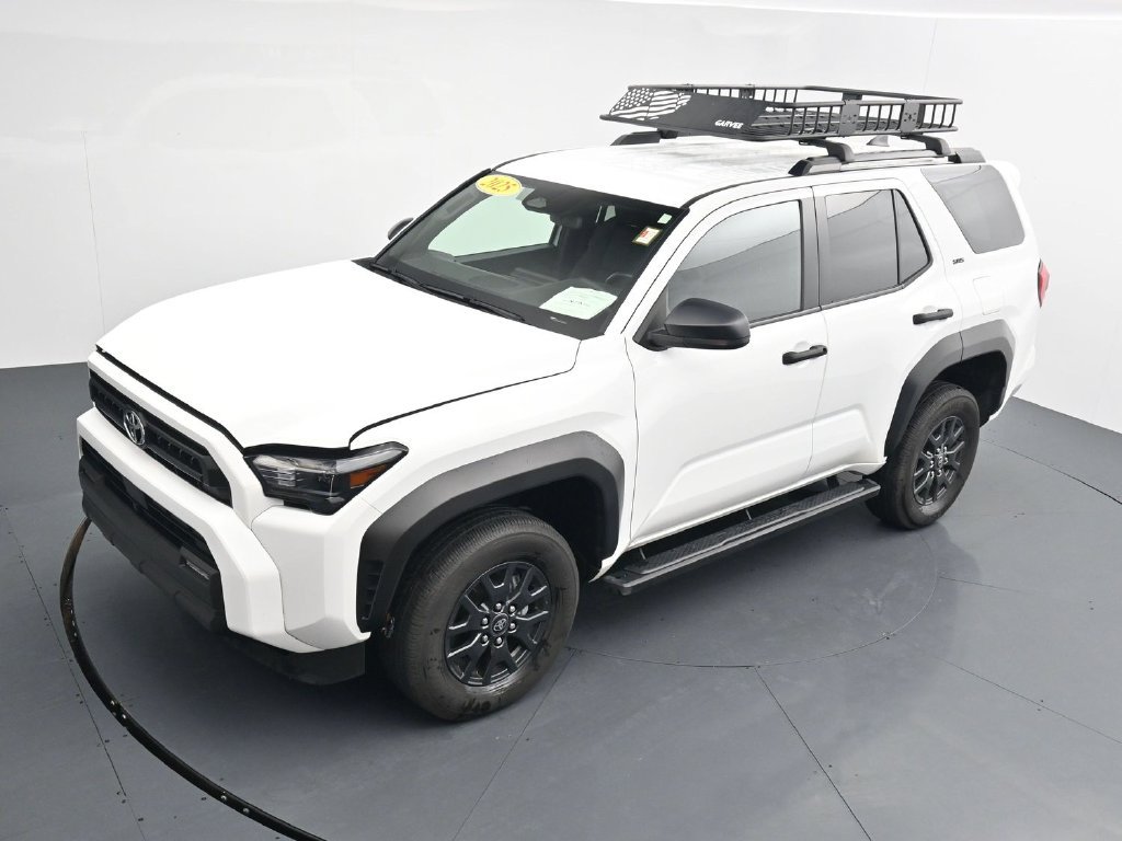 Used 2025 Toyota 4Runner SR5 AWD/4WD image 27