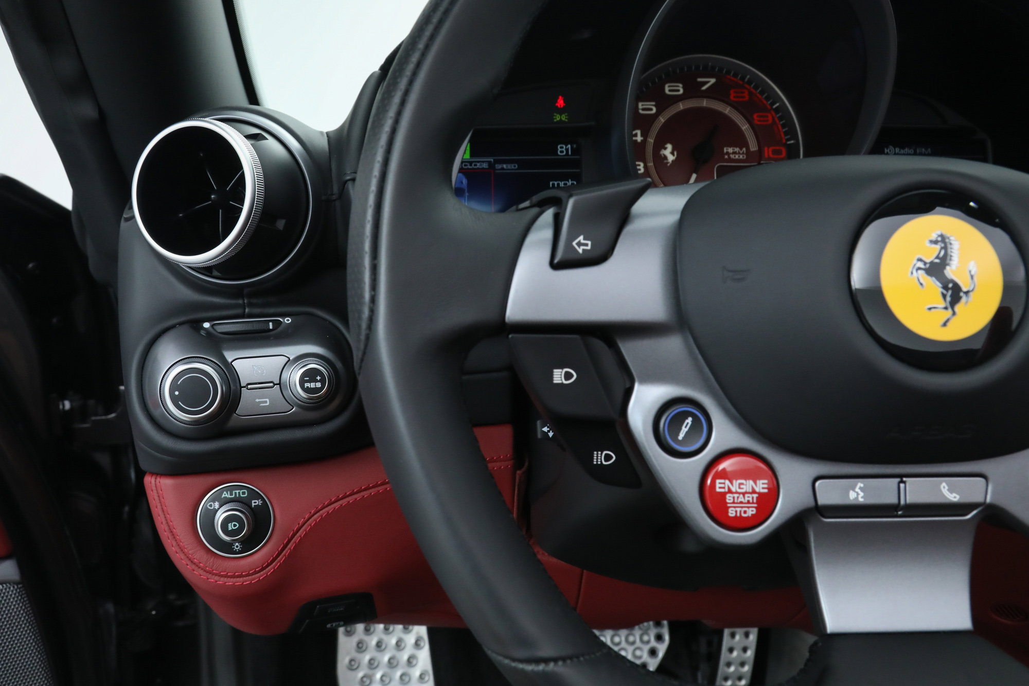 Certified 2023 Ferrari Portofino M image 30