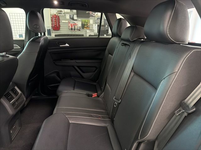 Used 2020 Volkswagen Atlas Cross Sport SE w/ Panoramic Sunroof Package AWD/4WD image 25
