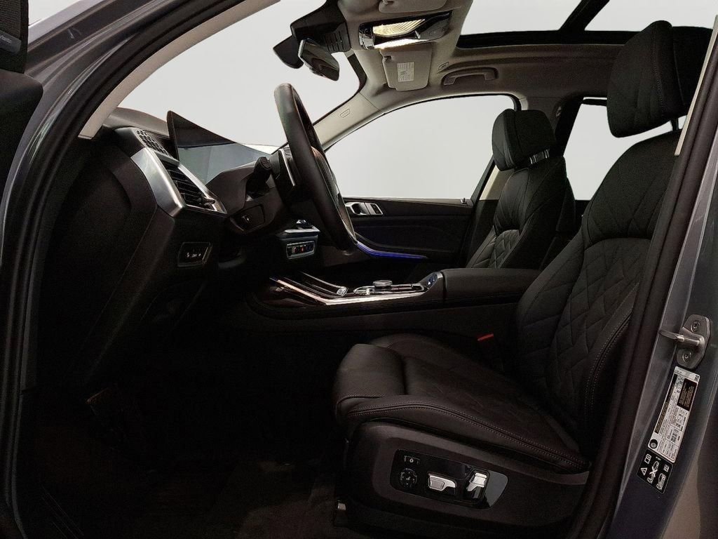 Certified 2025 BMW X7 xDrive40i image 15