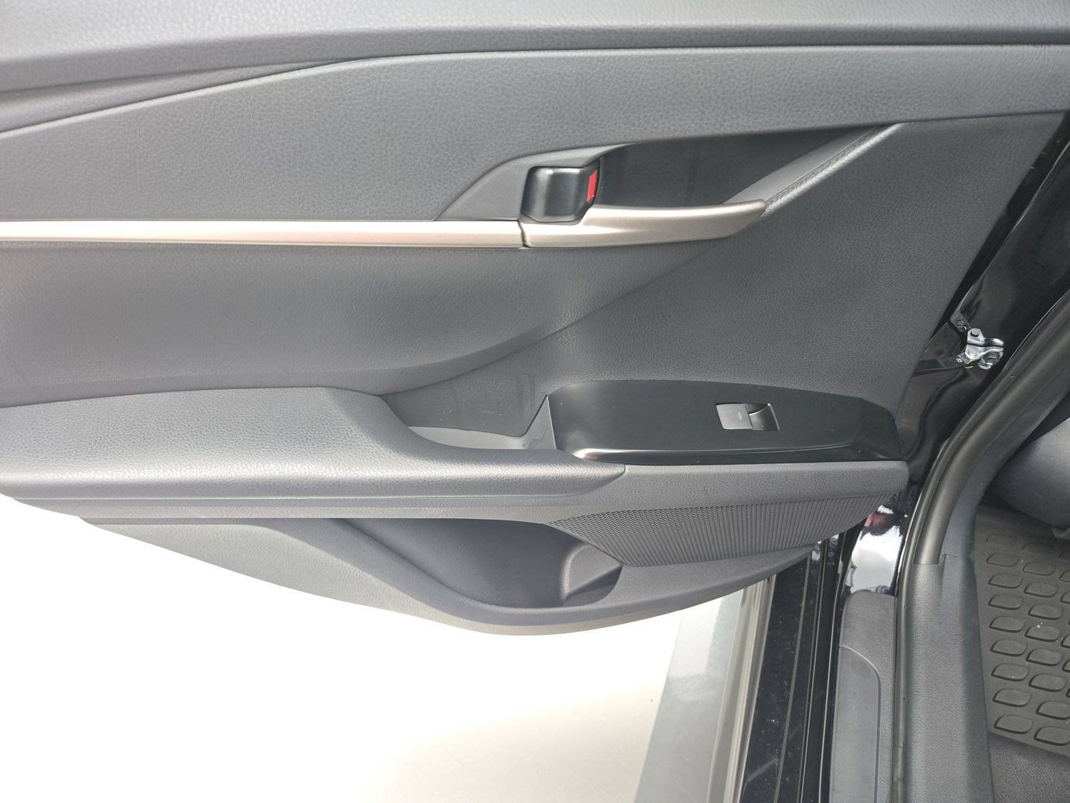 New 2026 Toyota Camry SE w/ Multimedia Upgrade Package FWD image 19