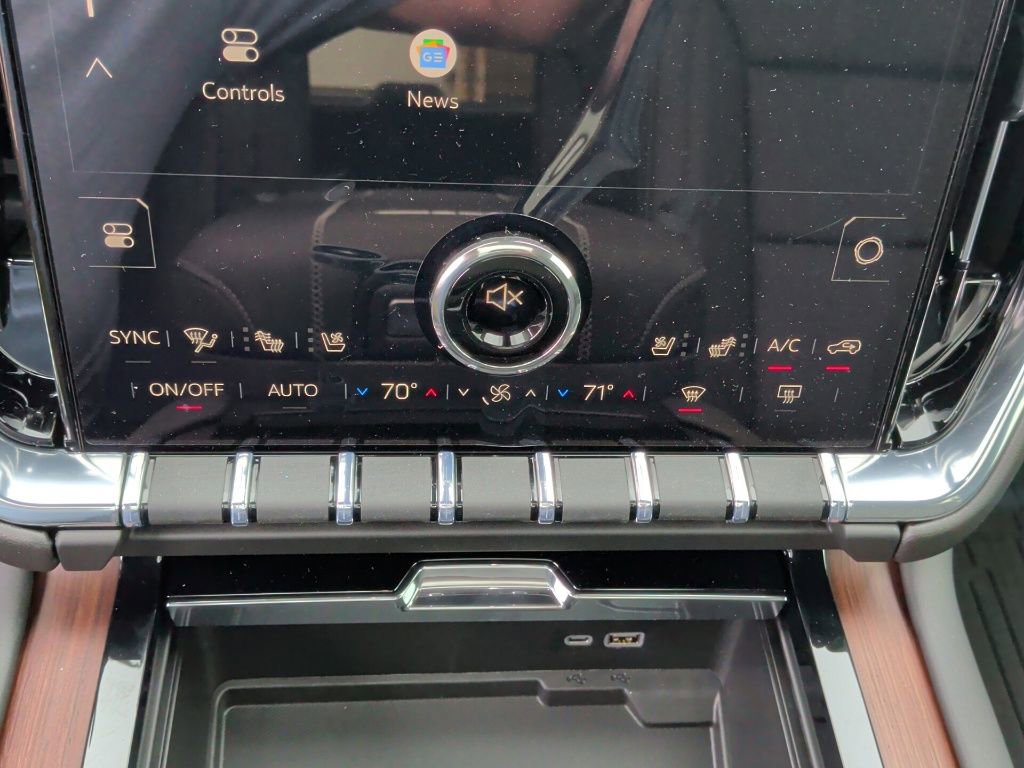 New 2026 GMC Yukon XL Denali w/ Sun & Power Step Package image 29